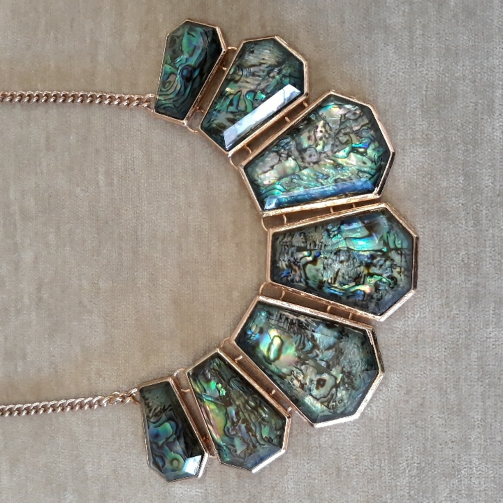 Shell Statement Necklace - Picture 2 of 12